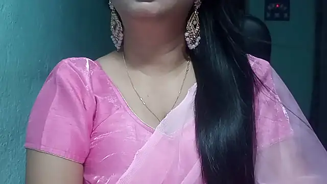 Snapshot of YourModhu chatting on November 13, 2025, 6:12 pm YourModhu online show from November 13, 2025, 6:12 pm