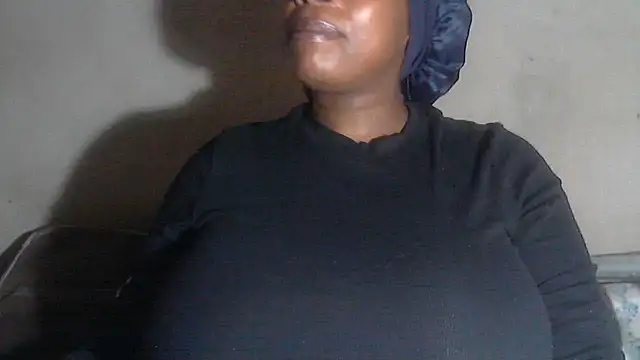 Snapshot of Choco-Coco10 chatting on October 15, 2025, 5:39 am Choco-Coco10 online show from October 15, 2025, 5:39 am