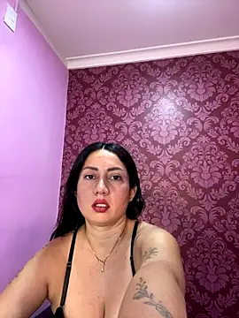 juliana diaz online show from December 3, 2025, 11:20 am