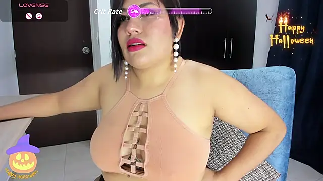 ElikoLanny  online show from October 7, 2025, 4:35 am