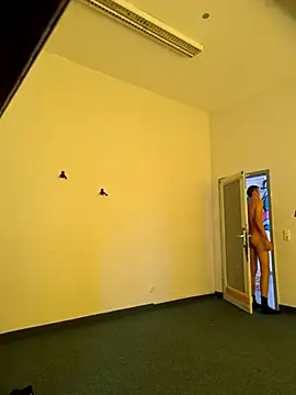 Geiler-boy313 online show from November 3, 2025, 9:35 am