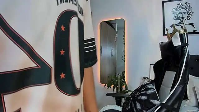 AlanNaughty online show from March 3, 2026, 5:25 am