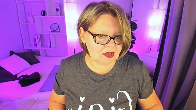 Snapshot of Shannonshine chatting on March 26, 2026, 1:09 pm Shannonshine online show from March 26, 2026, 1:09 pm