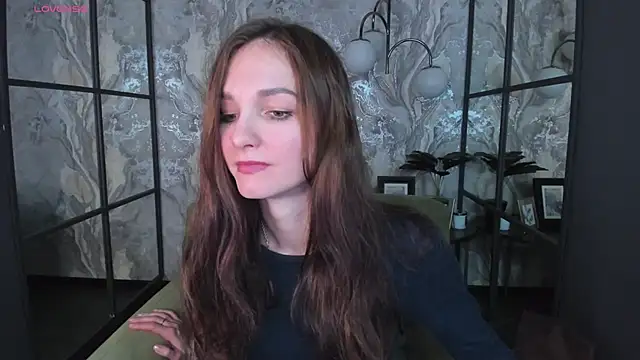 MirandaGlow online show from March 4, 2025, 5:53 am