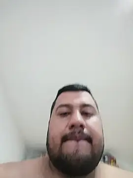 santi hothot online show from December 4, 2025, 7:02 pm