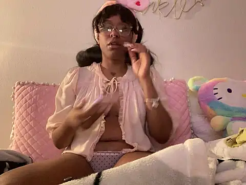 bunnypillow online show from December 10, 2024, 8:08 am