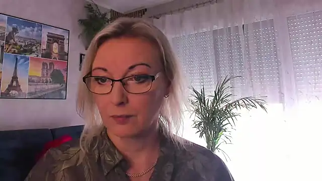 Snapshot of vanessa_chat chatting on July 14, 2026, 1:17 pm vanessa chat online show from July 14, 2026, 1:17 pm