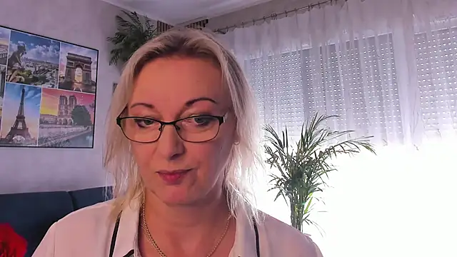 Snapshot of vanessa_chat chatting on July 7, 2026, 1:25 pm vanessa chat online show from July 7, 2026, 1:25 pm