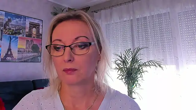Snapshot of vanessa_chat chatting on July 21, 2026, 1:23 pm vanessa chat online show from July 21, 2026, 1:23 pm