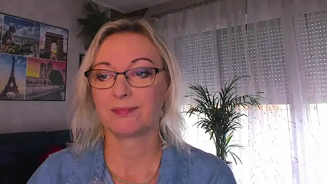 Snapshot of vanessa_chat chatting on July 15, 2026, 1:18 pm vanessa chat online show from July 15, 2026, 1:18 pm