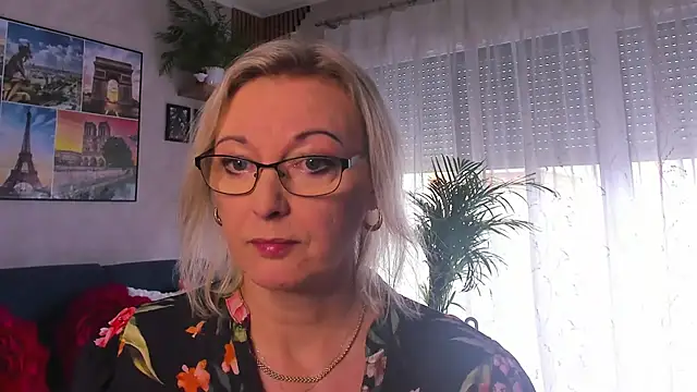 Snapshot of vanessa_chat chatting on June 7, 2026, 1:27 pm vanessa chat online show from June 7, 2026, 1:27 pm