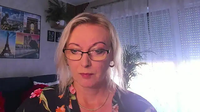 Snapshot of vanessa_chat chatting on June 17, 2026, 1:32 pm vanessa chat online show from June 17, 2026, 1:32 pm