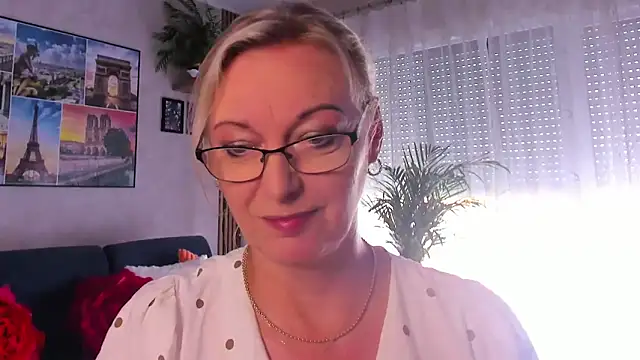 Snapshot of vanessa_chat chatting on June 18, 2026, 2:00 pm vanessa chat online show from June 18, 2026, 2:00 pm