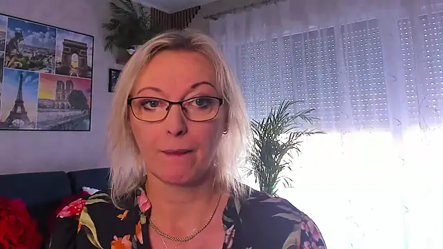 Snapshot of vanessa_chat chatting on June 23, 2026, 1:31 pm vanessa chat online show from June 23, 2026, 1:31 pm