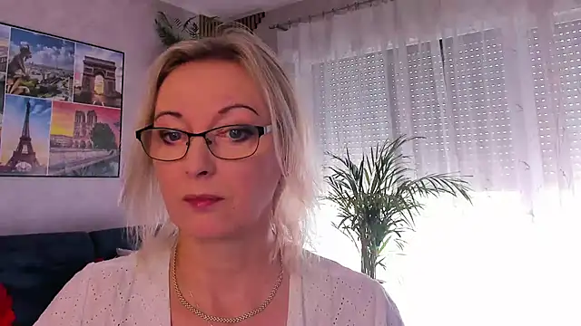Snapshot of vanessa_chat chatting on July 22, 2026, 1:24 pm vanessa chat online show from July 22, 2026, 1:24 pm