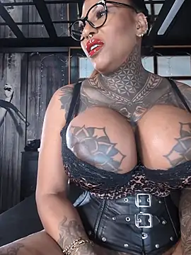 DarkDea online show from June 18, 2026, 10:53 am