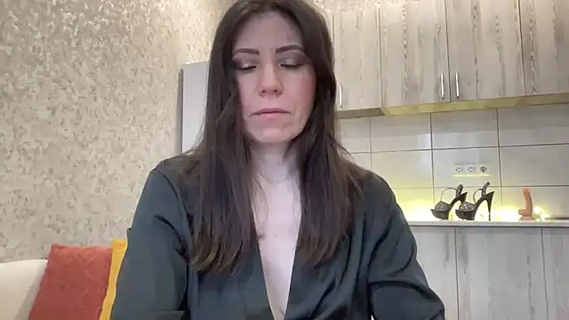 Snapshot of HotyWinter chatting on March 9, 2026, 4:16 am HotyWinter online show from March 9, 2026, 4:16 am