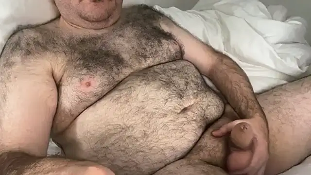 elagobear online show from June 19, 2026, 6:41 am