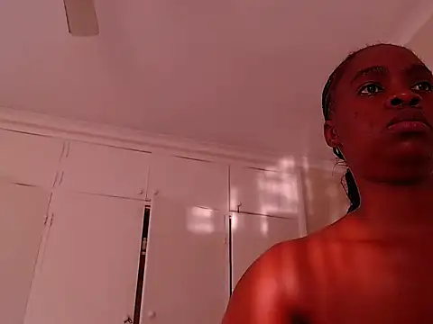 LuciousLips96 online show from July 11, 2026, 7:41 am
