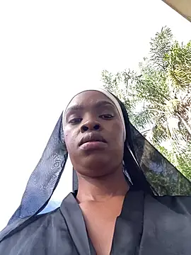 Snapshot of LuciousLips96 chatting on June 7, 2026, 8:52 am LuciousLips96 online show from June 7, 2026, 8:52 am