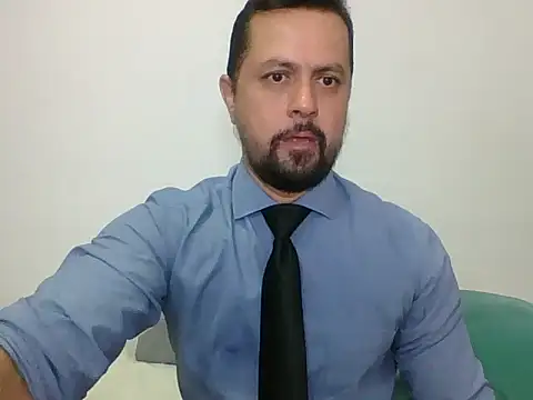 Snapshot of TRIISTAN_KING10 chatting on April 15, 2026, 4:11 pm TRIISTAN KING10 online show from April 15, 2026, 4:11 pm