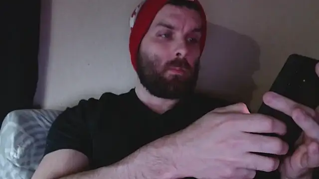 Snapshot of florida0217 chatting on January 18, 2025, 12:02 am florida0217 online show from January 18, 2025, 12:02 am