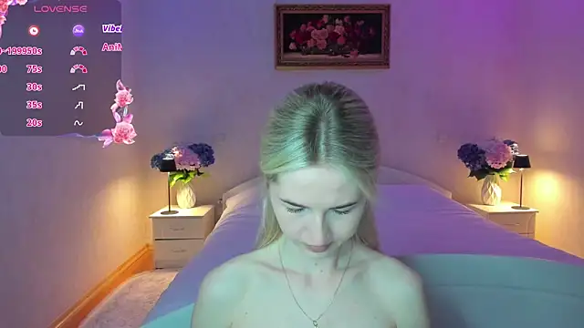AnnaCarrera online show from June 17, 2026, 8:08 pm