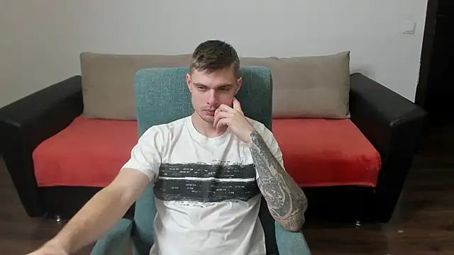 maks wolfis online show from January 27, 2025, 9:55 pm