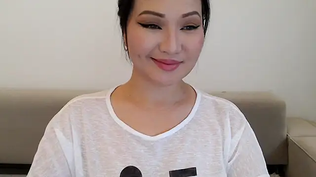 DanyMin online show from November 4, 2025, 7:34 am