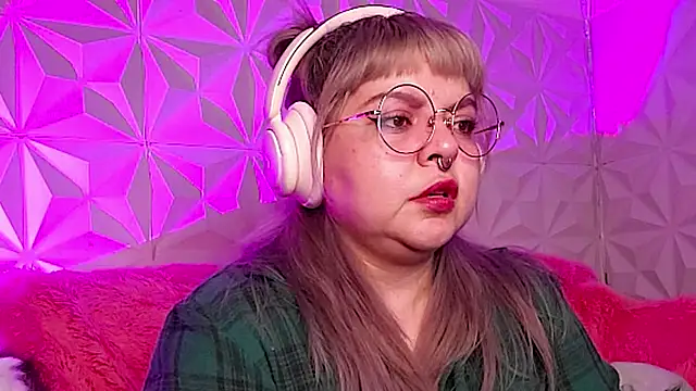 Satyn doll online show from November 21, 2025, 12:09 am