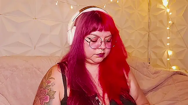 Snapshot of Satyn_doll chatting on July 15, 2026, 11:56 pm Satyn doll online show from July 15, 2026, 11:56 pm