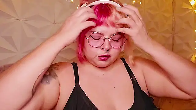Snapshot of Satyn_doll chatting on July 10, 2026, 11:27 pm Satyn doll online show from July 10, 2026, 11:27 pm