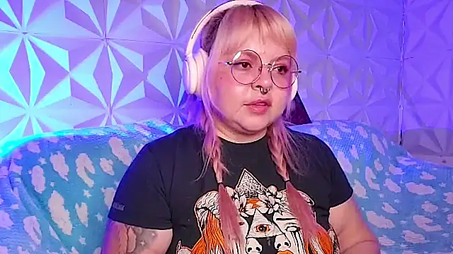 Satyn doll online show from April 25, 2026, 12:13 am