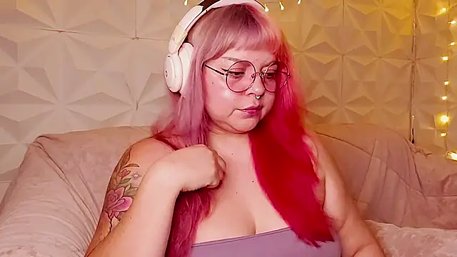 Snapshot of Satyn_doll chatting on July 22, 2026, 11:29 pm Satyn doll online show from July 22, 2026, 11:29 pm