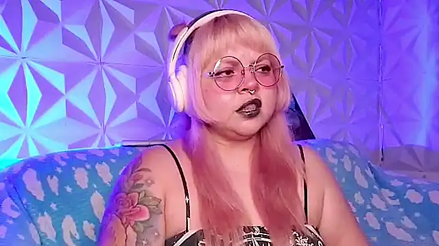 Satyn doll online show from April 29, 2026, 11:22 pm