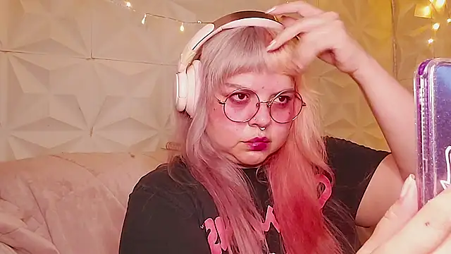 Snapshot of Satyn_doll chatting on August 1, 2026, 11:14 pm Satyn doll online show from August 1, 2026, 11:14 pm