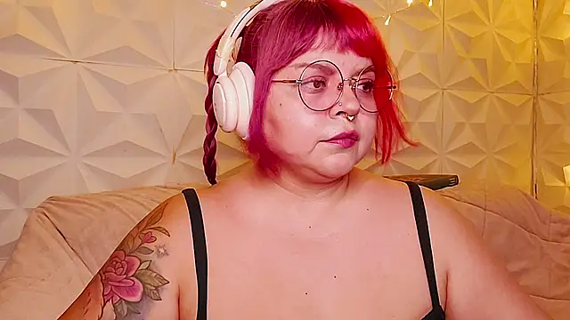 Snapshot of Satyn_doll chatting on July 21, 2026, 12:02 am Satyn doll online show from July 21, 2026, 12:02 am