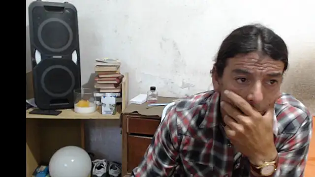 Snapshot of Silari1977 chatting on November 24, 2025, 8:31 pm Silari1977 online show from November 24, 2025, 8:31 pm