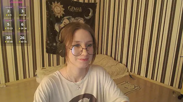 Snapshot of _Hanna_Moon_ chatting on October 1, 2025, 2:54 pm Hanna Moon online show from October 1, 2025, 2:54 pm