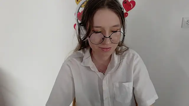 Snapshot of _Hanna_Moon_ chatting on April 20, 2026, 12:08 pm Hanna Moon online show from April 20, 2026, 12:08 pm