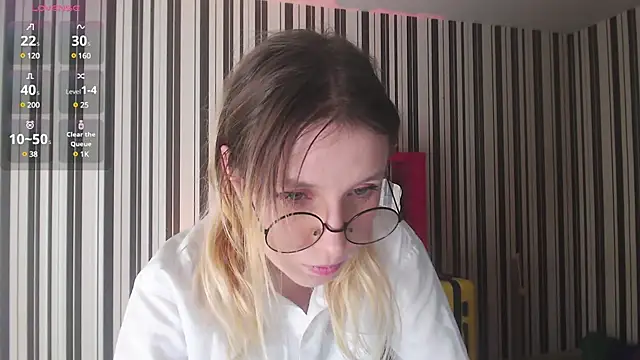 Snapshot of _Hanna_Moon_ chatting on December 11, 2024, 7:42 am Hanna Moon online show from December 11, 2024, 7:42 am