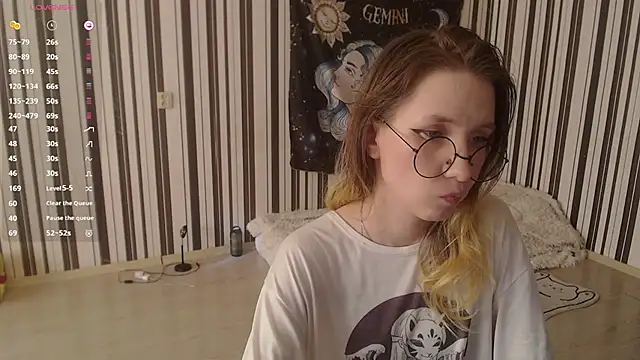 Snapshot of _Hanna_Moon_ chatting on September 12, 2025, 12:27 pm Hanna Moon online show from September 12, 2025, 12:27 pm