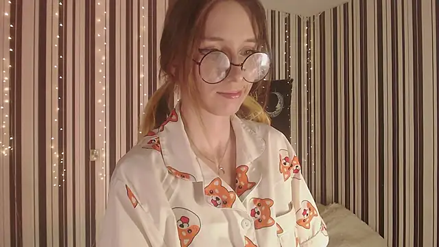 Snapshot of _Hanna_Moon_ chatting on September 9, 2025, 6:17 pm Hanna Moon online show from September 9, 2025, 6:17 pm