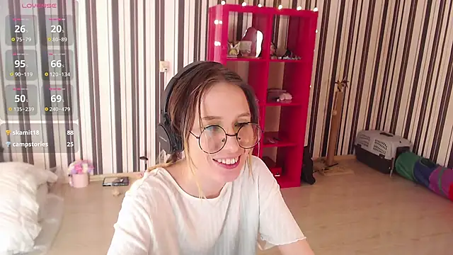 Snapshot of _Hanna_Moon_ chatting on February 7, 2025, 9:58 am Hanna Moon online show from February 7, 2025, 9:58 am