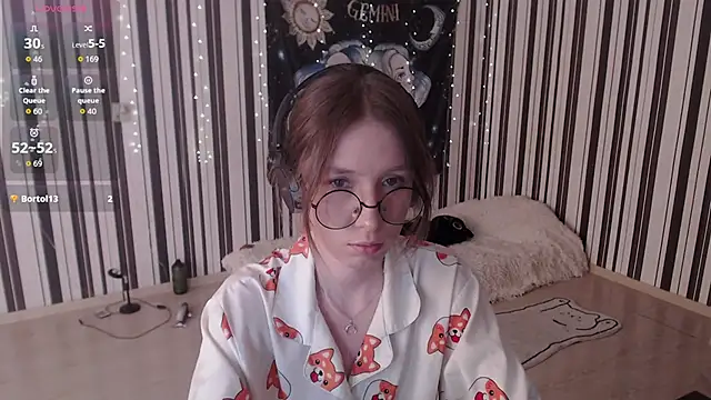 Snapshot of _Hanna_Moon_ chatting on September 18, 2025, 12:08 pm Hanna Moon online show from September 18, 2025, 12:08 pm