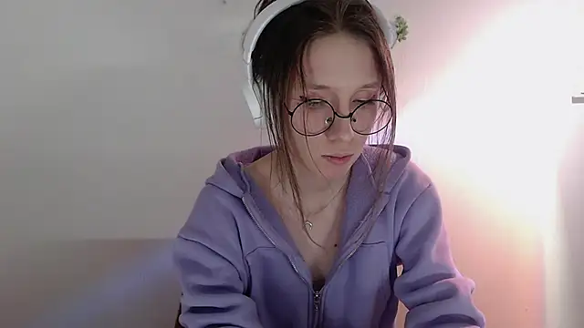 Snapshot of _Hanna_Moon_ chatting on May 18, 2026, 1:16 pm Hanna Moon online show from May 18, 2026, 1:16 pm