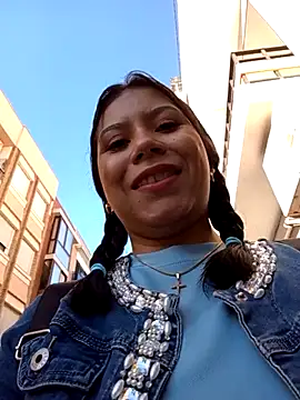 Snapshot of little_susie chatting on October 24, 2025, 8:24 am little susie online show from October 24, 2025, 8:24 am