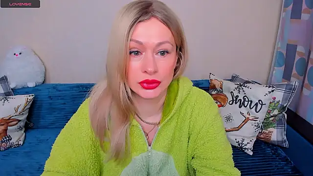 EllenMoore online show from March 4, 2026, 3:03 am