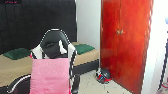 anhtony wayans online show from January 6, 2026, 11:53 pm