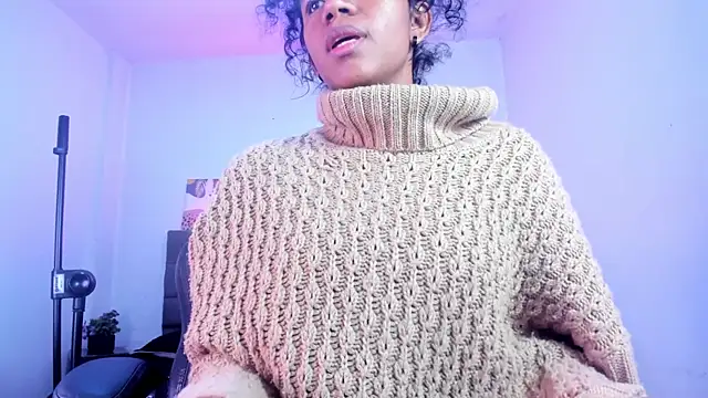 Snapshot of Ellie_Alves chatting on November 19, 2025, 2:39 pm Ellie Alves online show from November 19, 2025, 2:39 pm